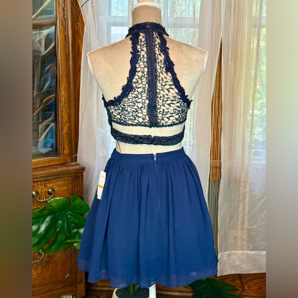 Sequin Hearts Navy Blue Lace top & Skirt - Picture 2 of 4